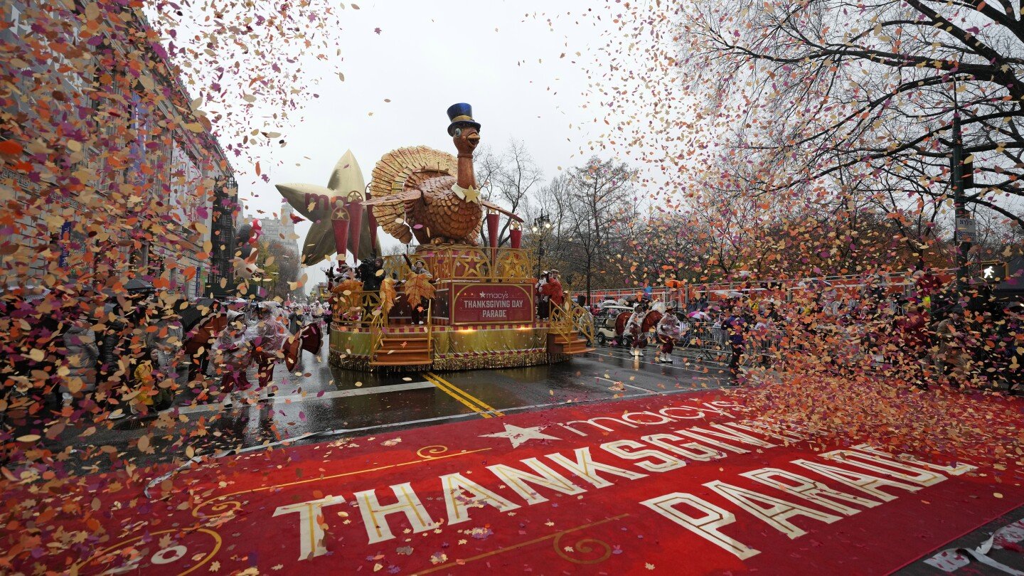 From Santa to celebrities, the annual Macy's Thanksgiving Day Parade in pictures