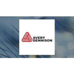 Avery Dennison (NYSE:AVY) Price Target Lowered to $207.00 at UBS Group