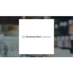 Charles Schwab Trust Co Has $897,000 Stock Holdings in Kimberly-Clark Co. (NYSE:KMB)