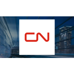 Canadian National Railway (NYSE:CNI) Given New $104.00 Price Target at Barclays